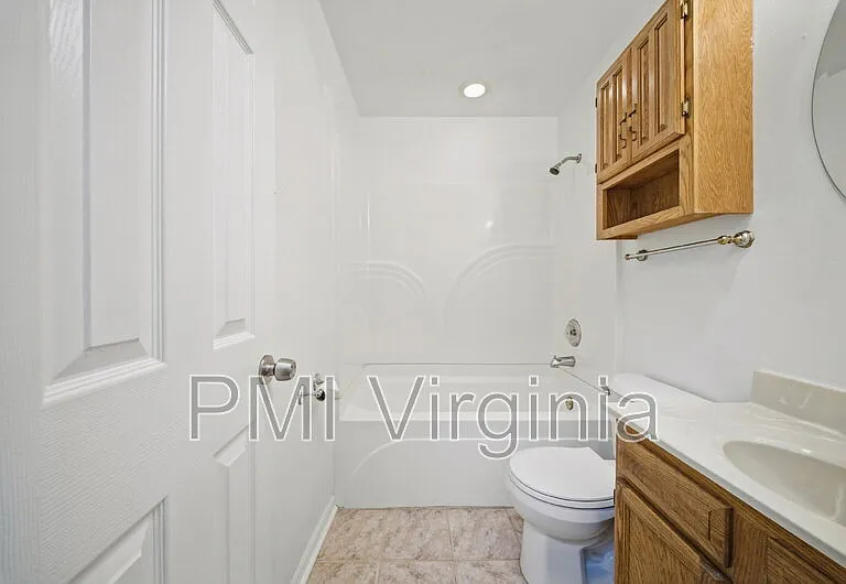 5389 Susquehanna Dr — Photo 18