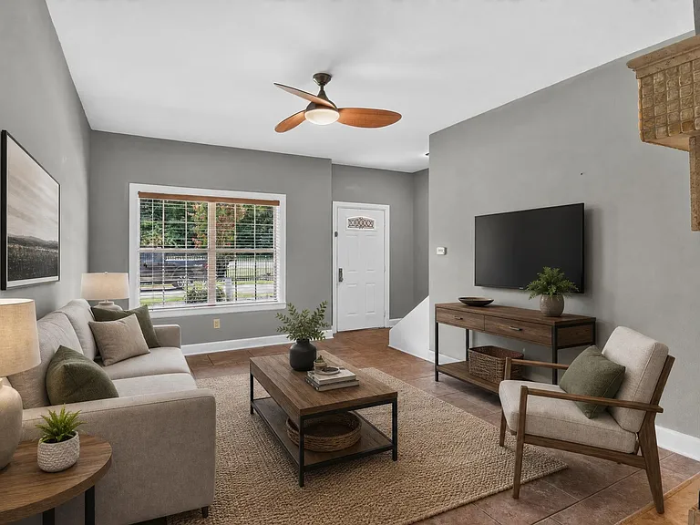 904 Solaris Pl — Photo 7