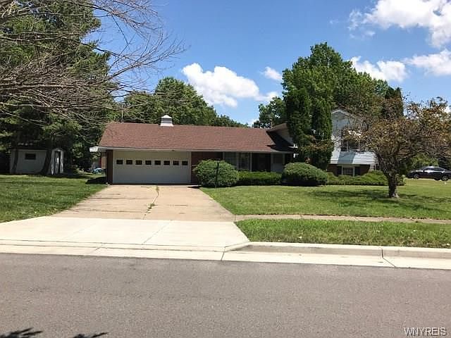 1st image of 262 Heather Hill Dr