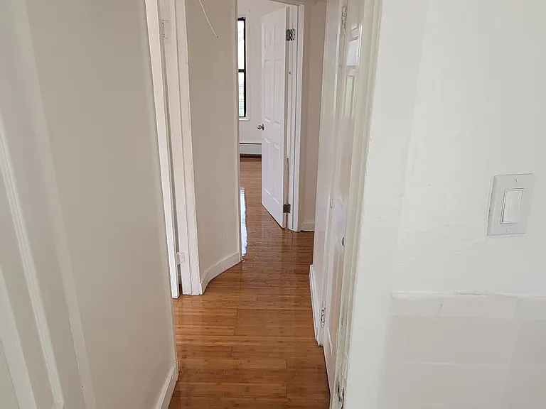 2295 Grand Concourse #F3 — Photo 14