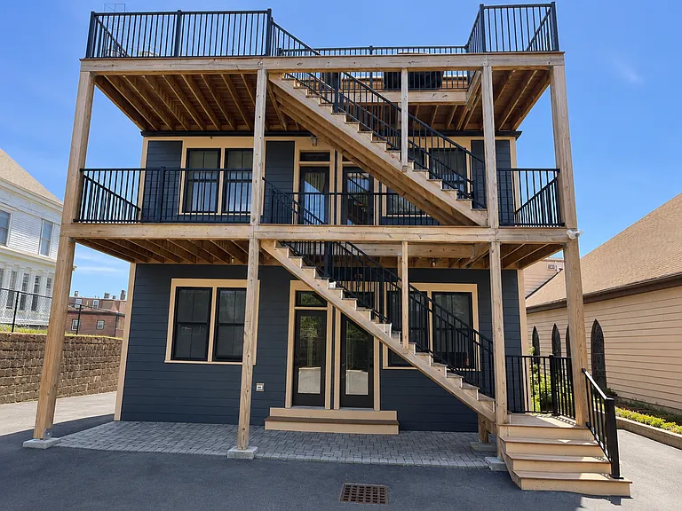 74 White St #201 — Photo 9