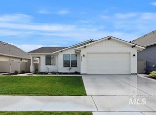 4904 N Predo Ave, Meridian, ID 83646