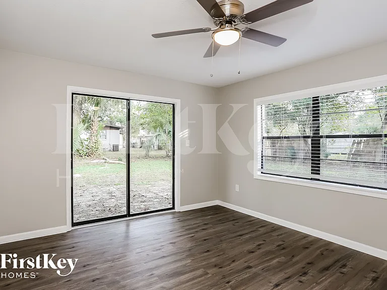 2853 Oakcove Ln — Photo 5