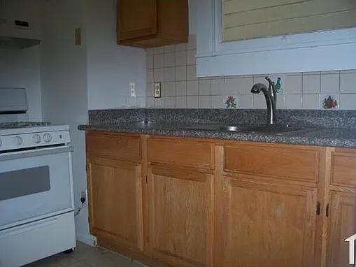 2526 Van Ness Ave #2 — Photo 2