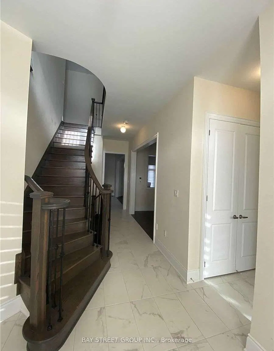 4 bed, $4,780 — Photo 4