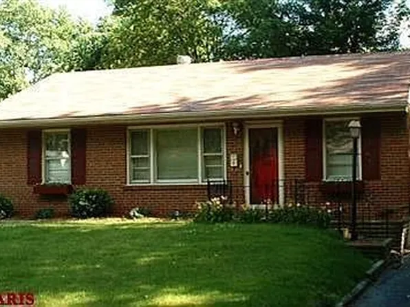 9418 Theodosia Ave, Saint Louis, MO 63114