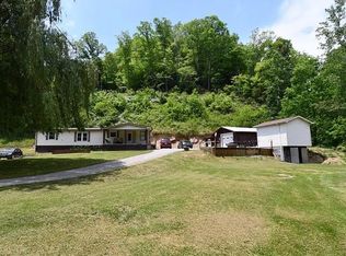 167 Honaker Rd, Richlands, VA 24641