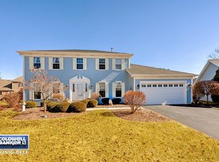 1083 Lewis Rd, Geneva, IL 60134