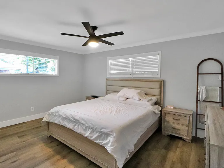 6111 Shadow Crest St — Photo 8