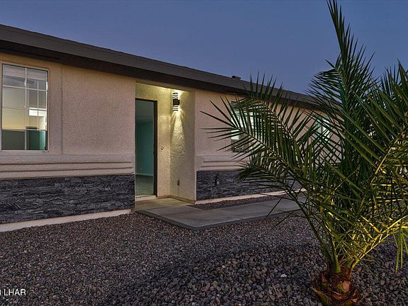 2nd image of 808 Canyon Dr