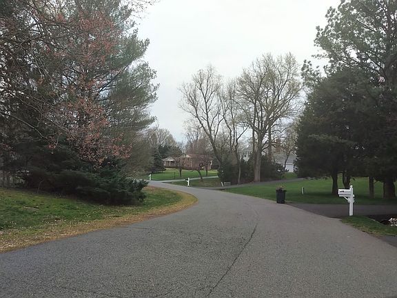 2nd image of 6817 Jeremiah Ct