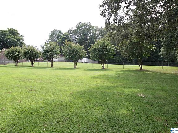 5th image of 366 Delynn Dr