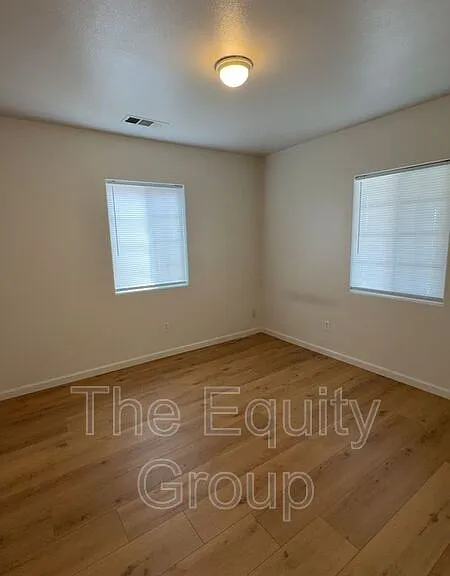 322 S Crespi Ave — Photo 8