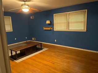 2506 Charlestown Ln, Reston, VA 20191