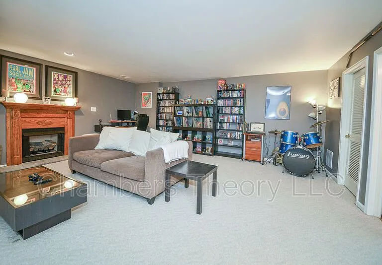 16 Carriage House Cir — Photo 18