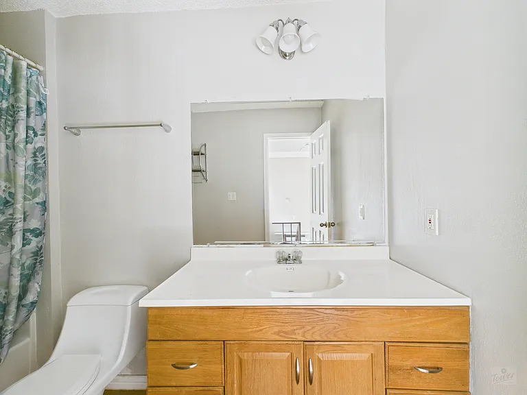 9520 Quail Village Ln — Photo 38