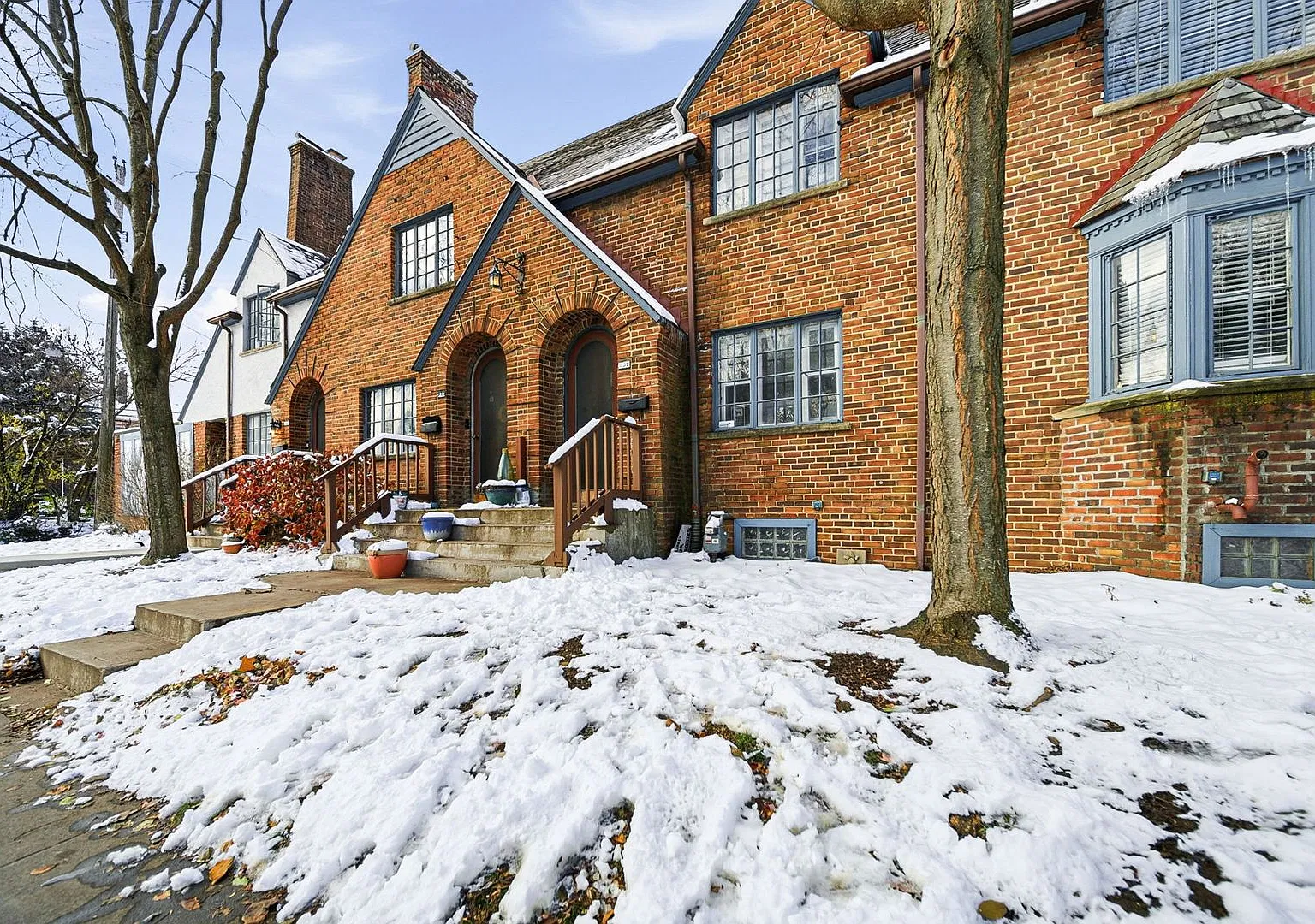 2 Bedroom, 2 Bath Townhome located directly across from Franklin Park Conservatory — Photo 3