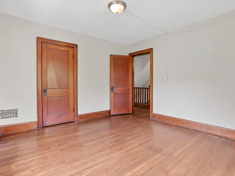 294 Wyandotte Ave — Photo 28