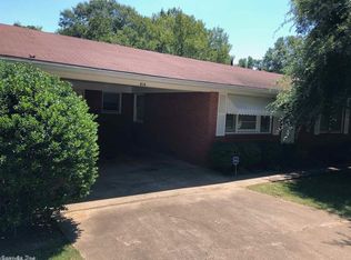 414 Oak St, Warren, AR 71671