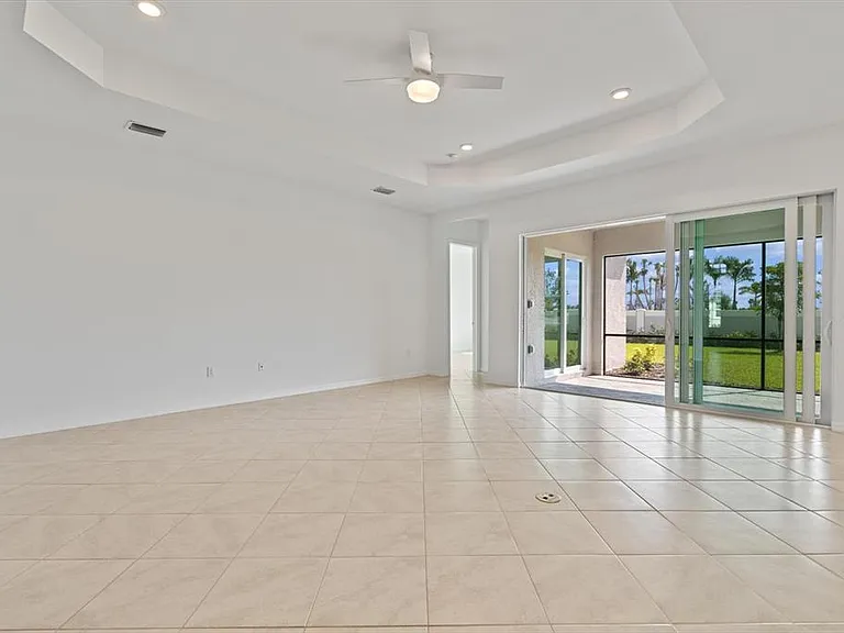 17118 Jadestone Ct — Photo 9
