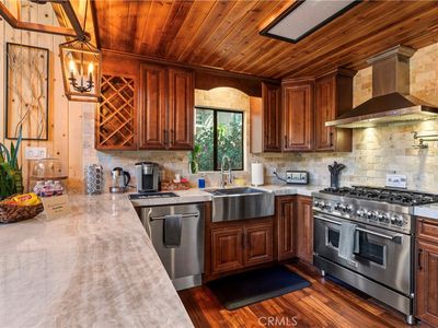 675 Grass Valley Rd, Lake Arrowhead, CA, 92352
