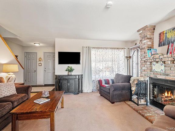 3rd image of 1707 Eagles Ridge Road