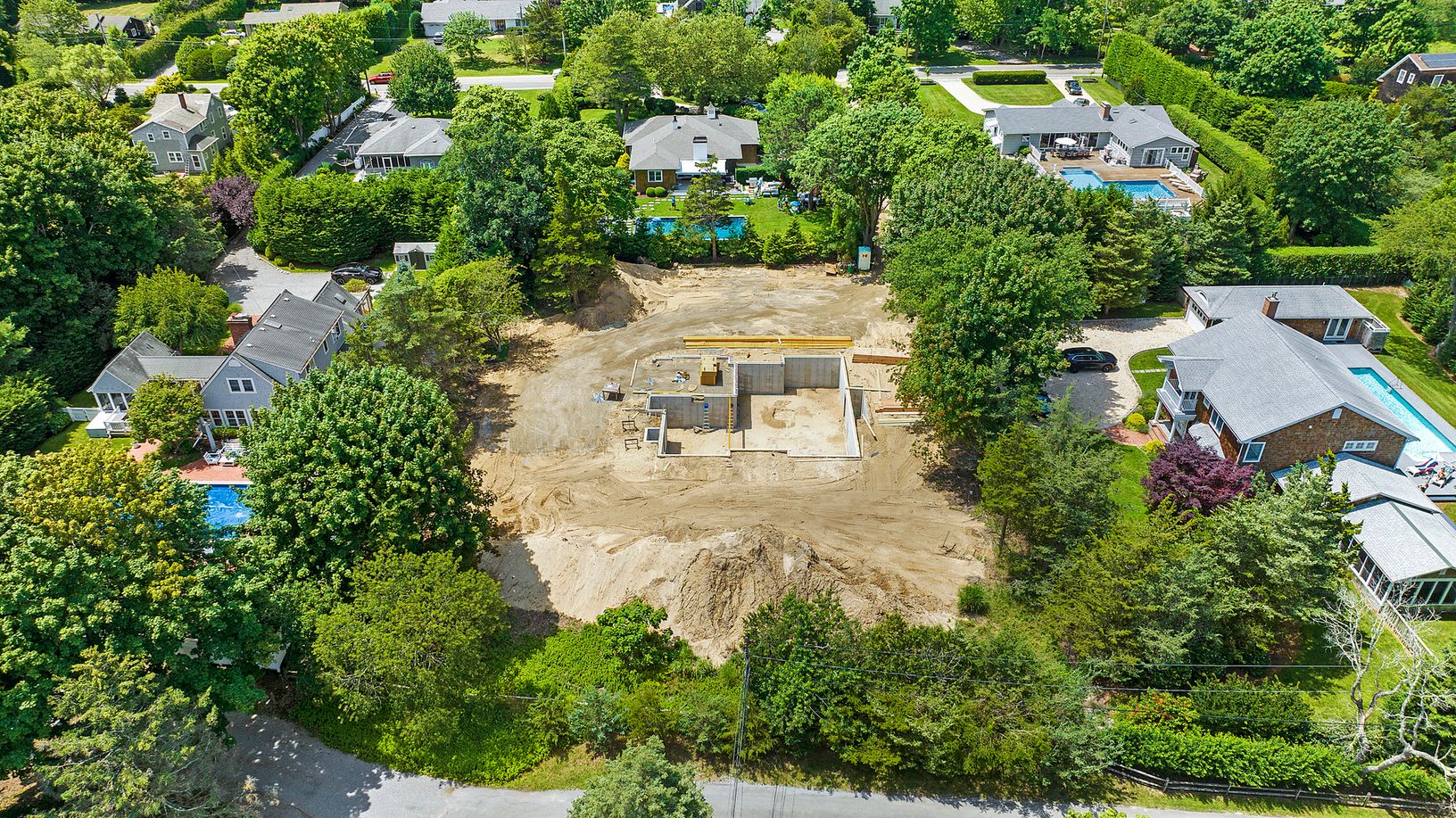  Flag lot, set back off the road