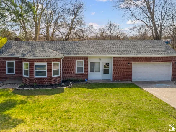 6871 Whiteford Center Rd, Lambertville, MI 48144