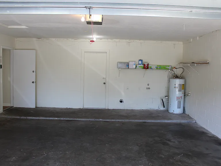 15808 Spring Crest Cir — Photo 18