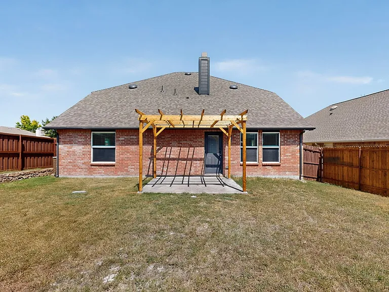 13291 Guerin Dr — Photo 46