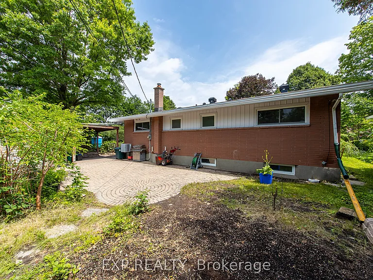 2097 Kingsley Rd — Photo 29