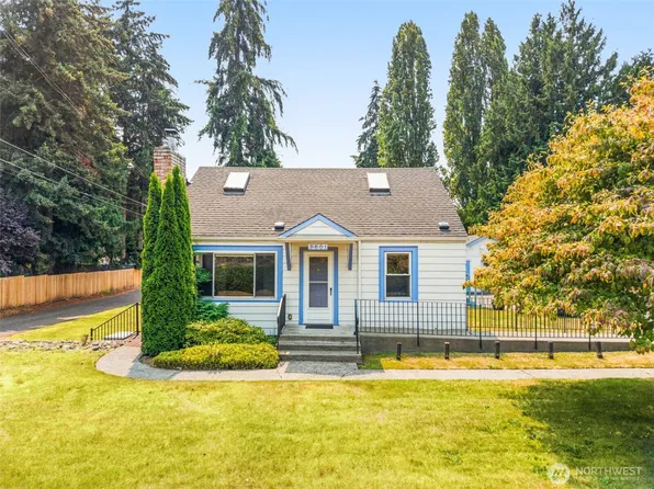 2501 SW 112th Street, Seattle, WA 98146