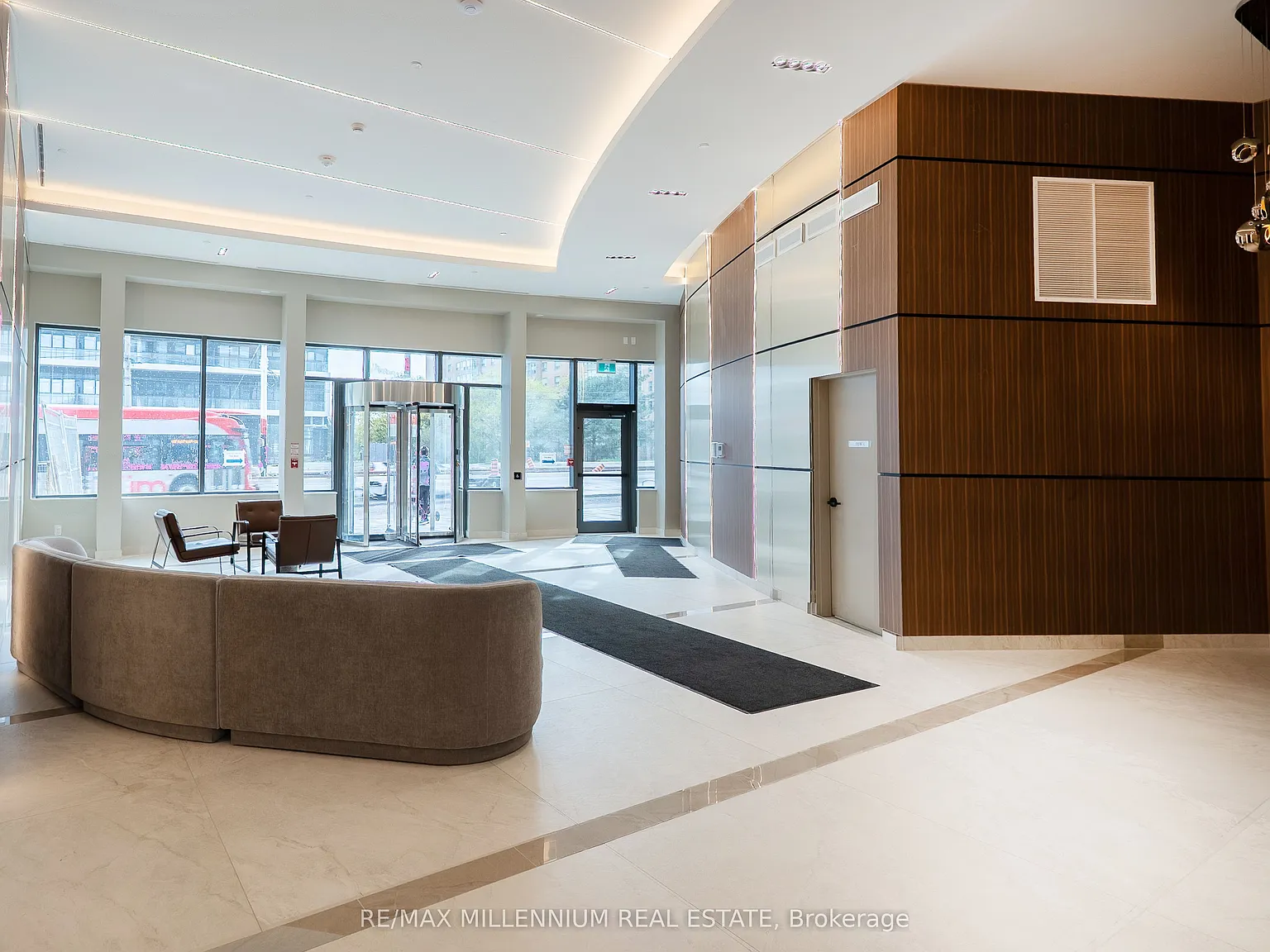 3 bed, $3,995 — Photo 3