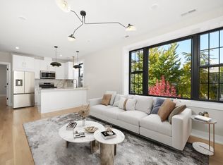 4153 N Hermitage Ave #2S, Chicago, IL 60613