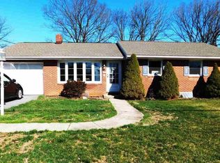 714 Gobin Dr, Carlisle, PA 17013