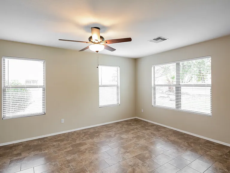 15331 W Cameron Cir — Photo 5