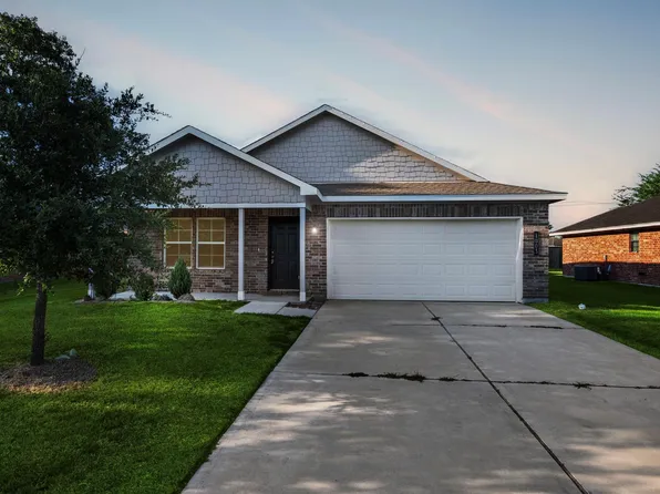 1003 Starfish Dr, Bay City, TX 77414
