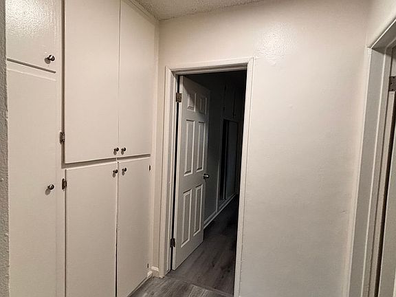 5th image of 1334-1336 N Walnut Ave #1334-I