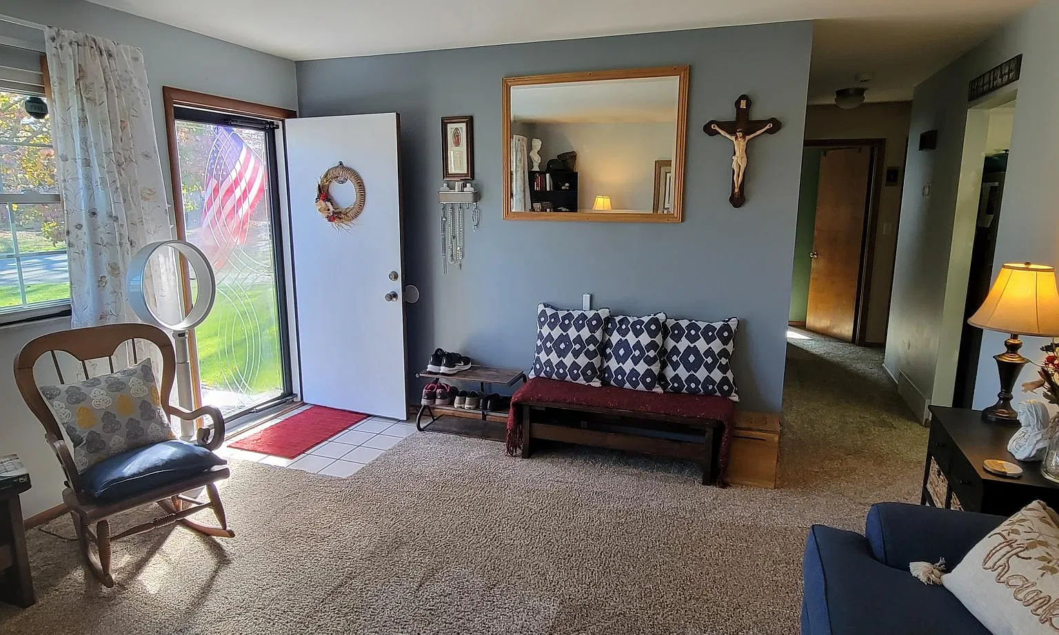 3 bed, 1125 sqft, $1,650 — Photo 2