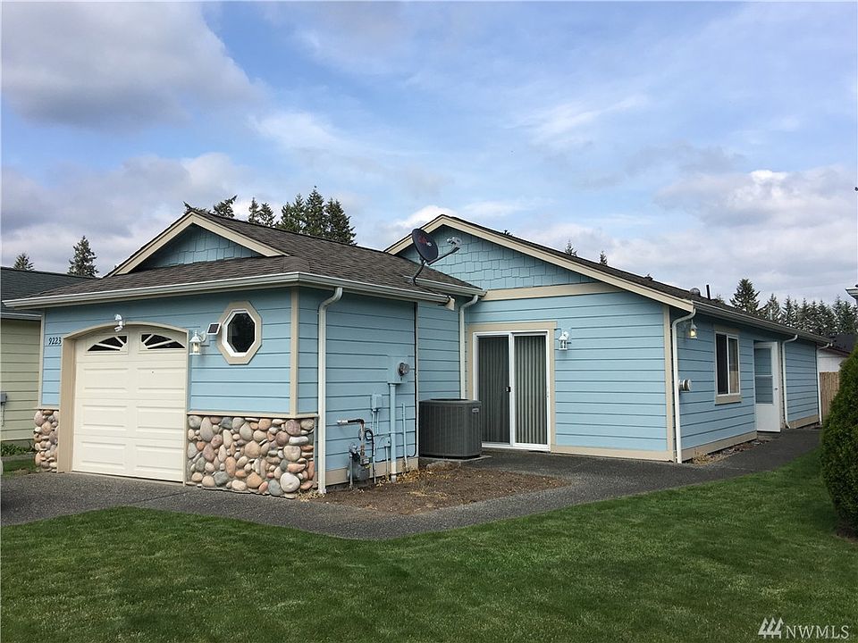 1st image of 9223 45th Dr NE