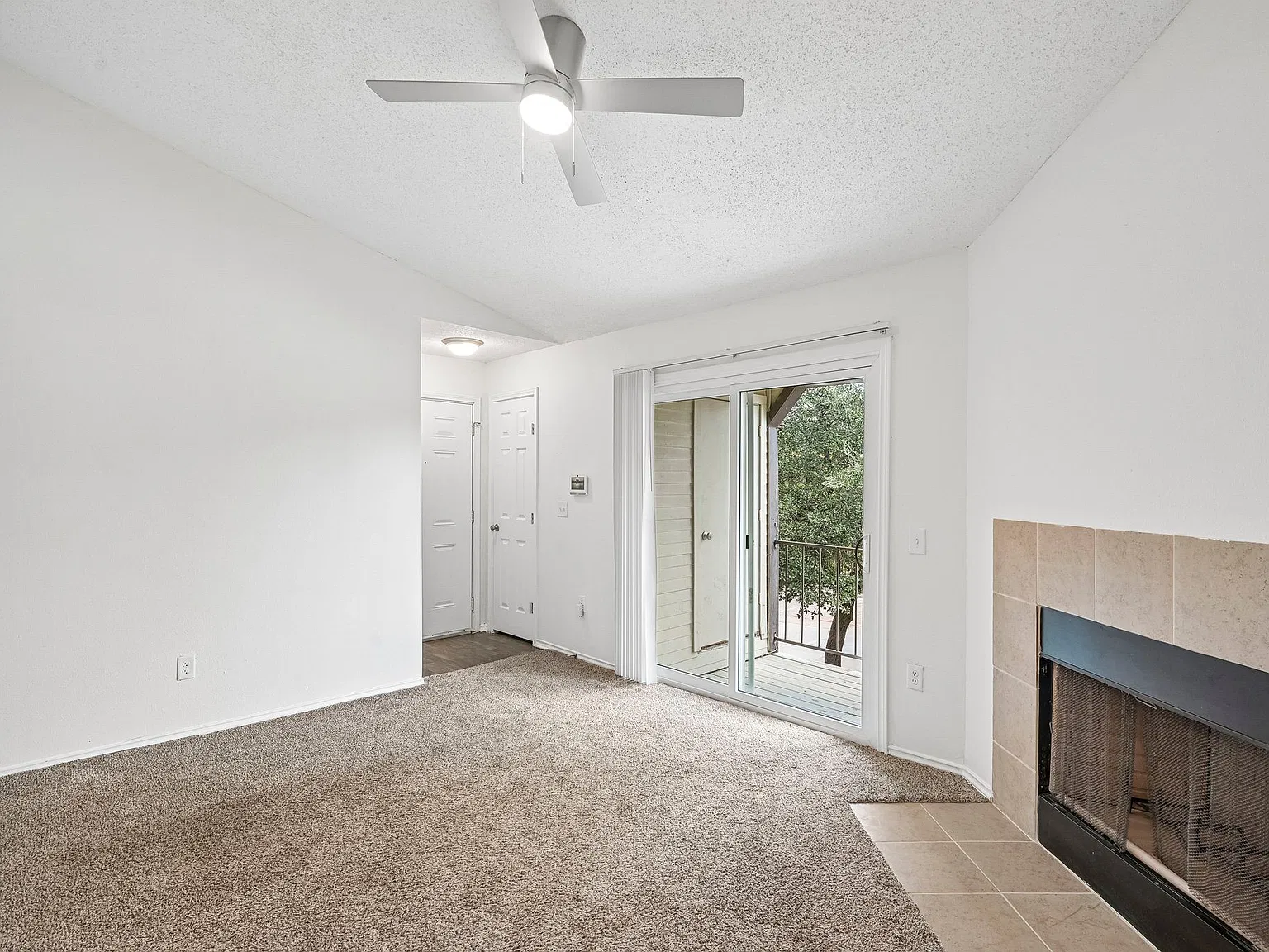 Park West Apartments — Photo 3