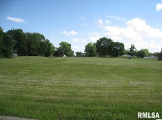 3840 E Lake Ctr, Quincy, IL 62305