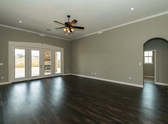 5th image of 205 Chaple Creek Dr
