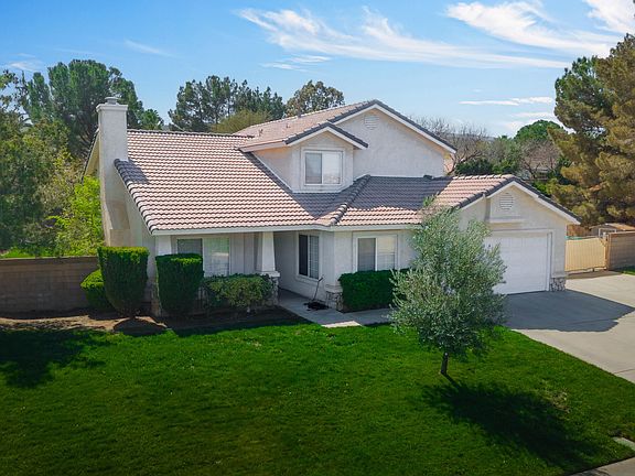 2nd image of 41076 Riverock Ln