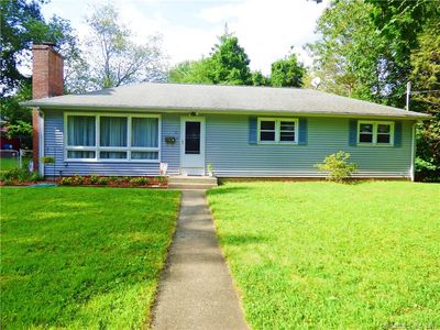 11 E Pratte Ave, Taftville, CT, 06380