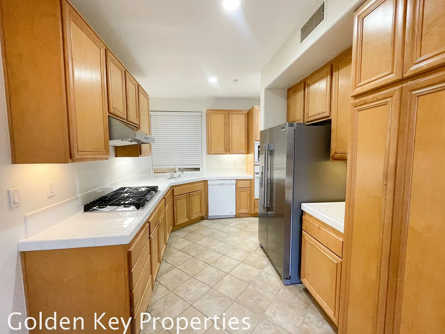 Beautiful first floor condo in Ocean Pointe with Lagoon views!! — Photo 2