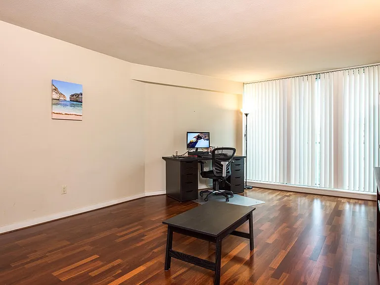 1100 106th Ave NE #604 — Photo 9