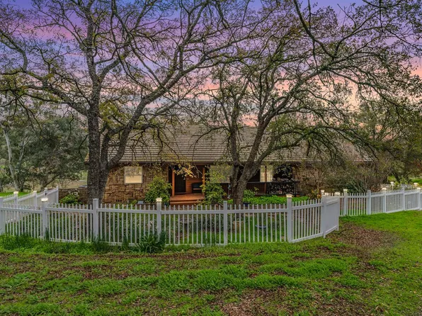 149 S Park Dr, Burson, CA 95225