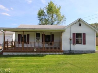 150 E Clay St, El Paso, IL 61738