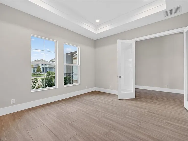 9712 Moonflower Ln — Photo 3